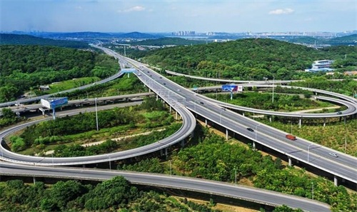 云梦钢筋套筒应用于高速公路